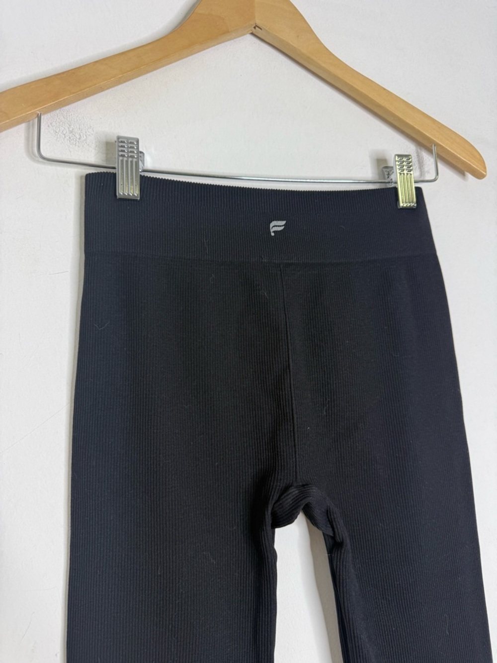 Fabletics Ribbed Black Split Hem Leggings Size Small High Rise Stretch - Picture 3 of 7